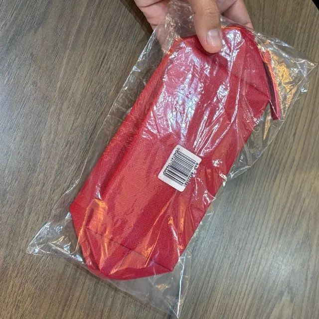 necessarie ch vermelha carolina herrera nova - Foto 2