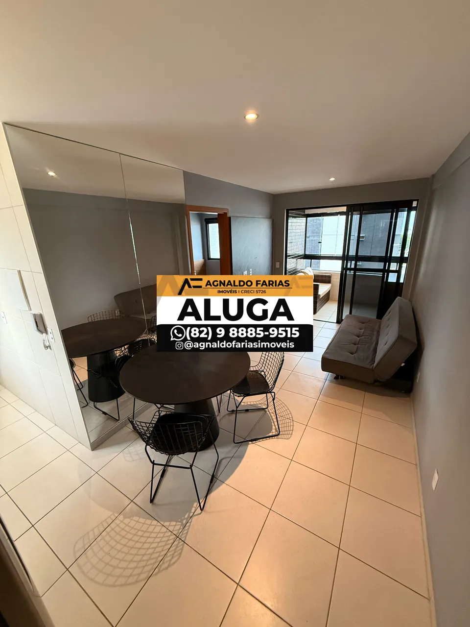 Alugo lindo quarto e sala mobiliado em Jatiúca - Maceió - AL