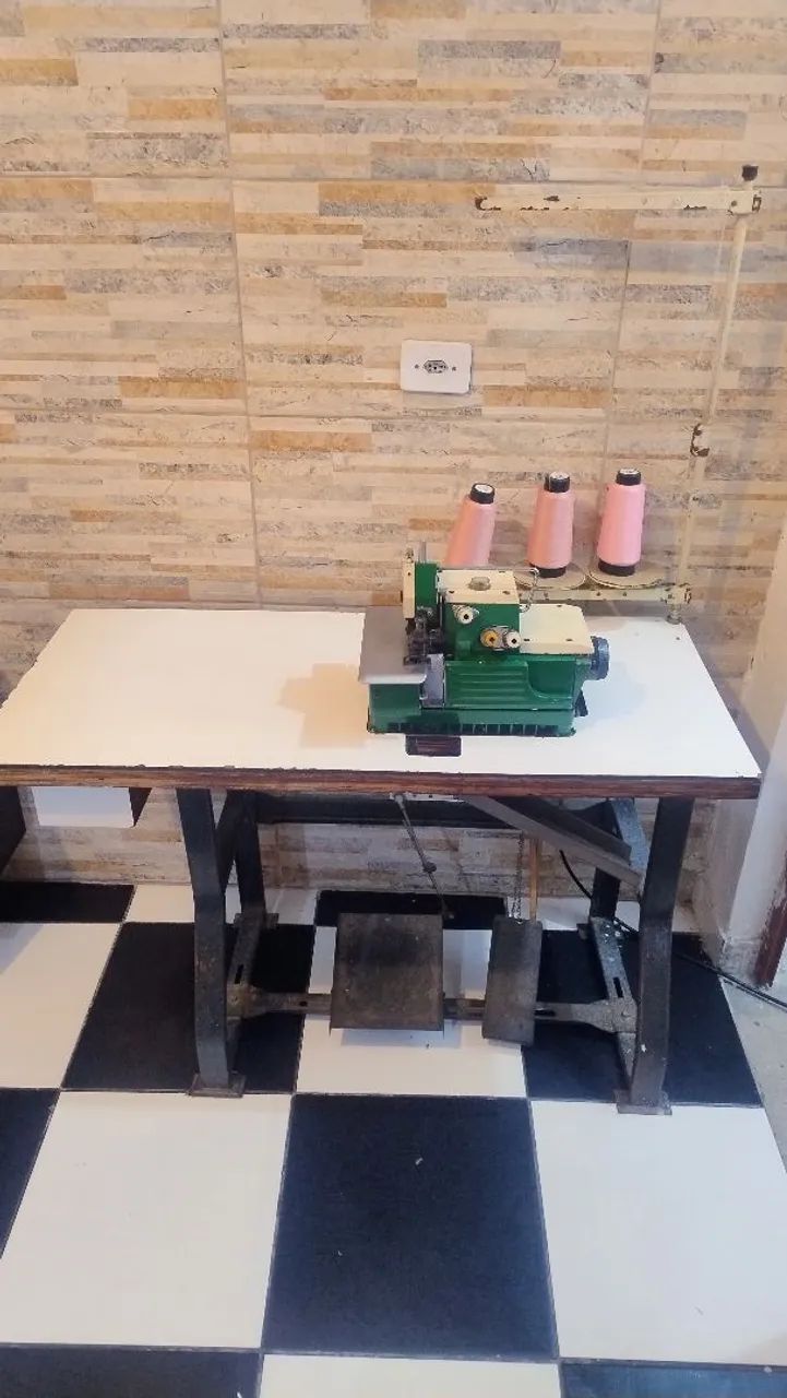 Máquina de costura overlock industrial  - Foto 2