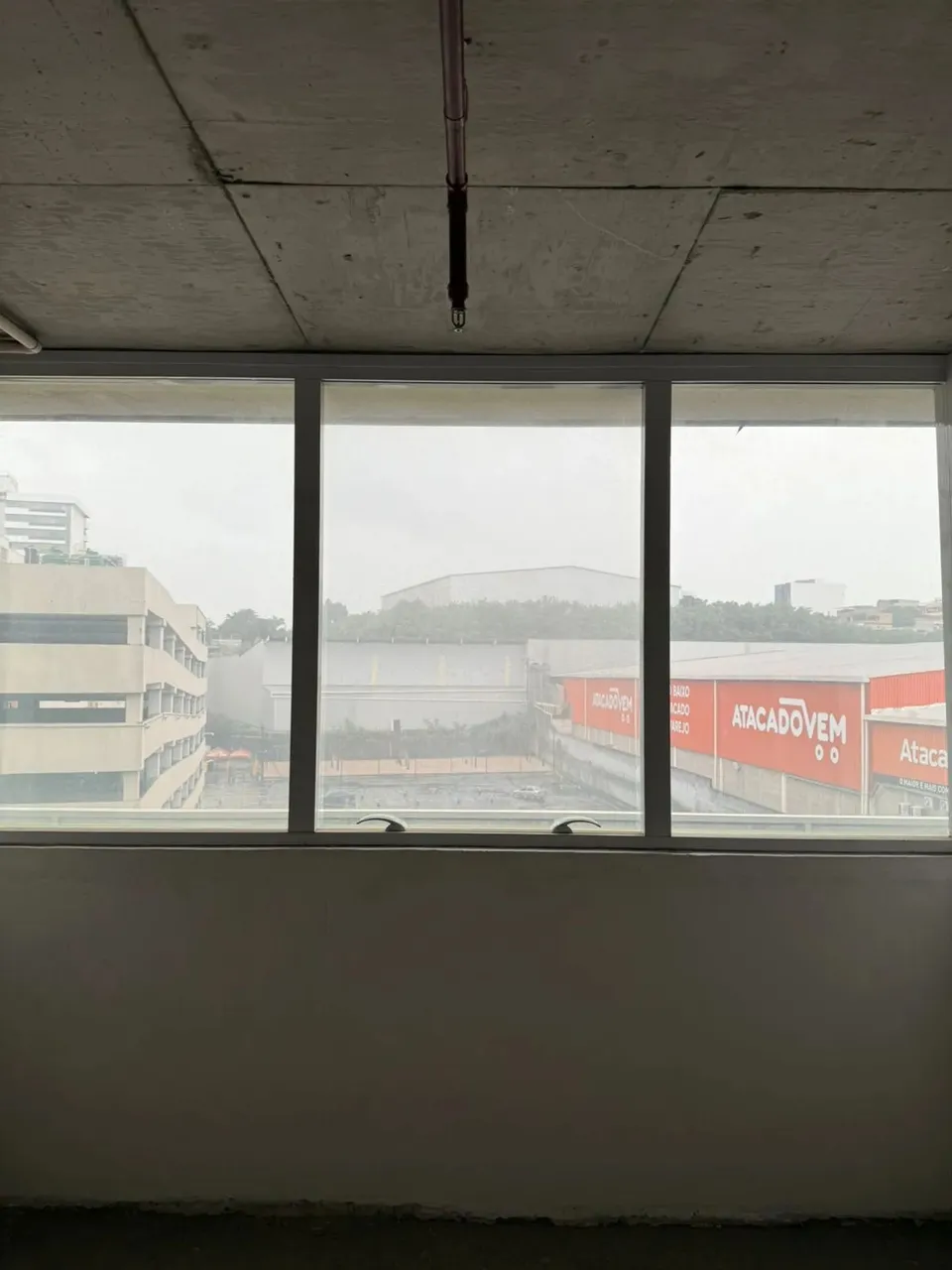 Salas comerciais para venda, com 24,40 metros quadrados, no Shopping Moxuara, - Cariacica