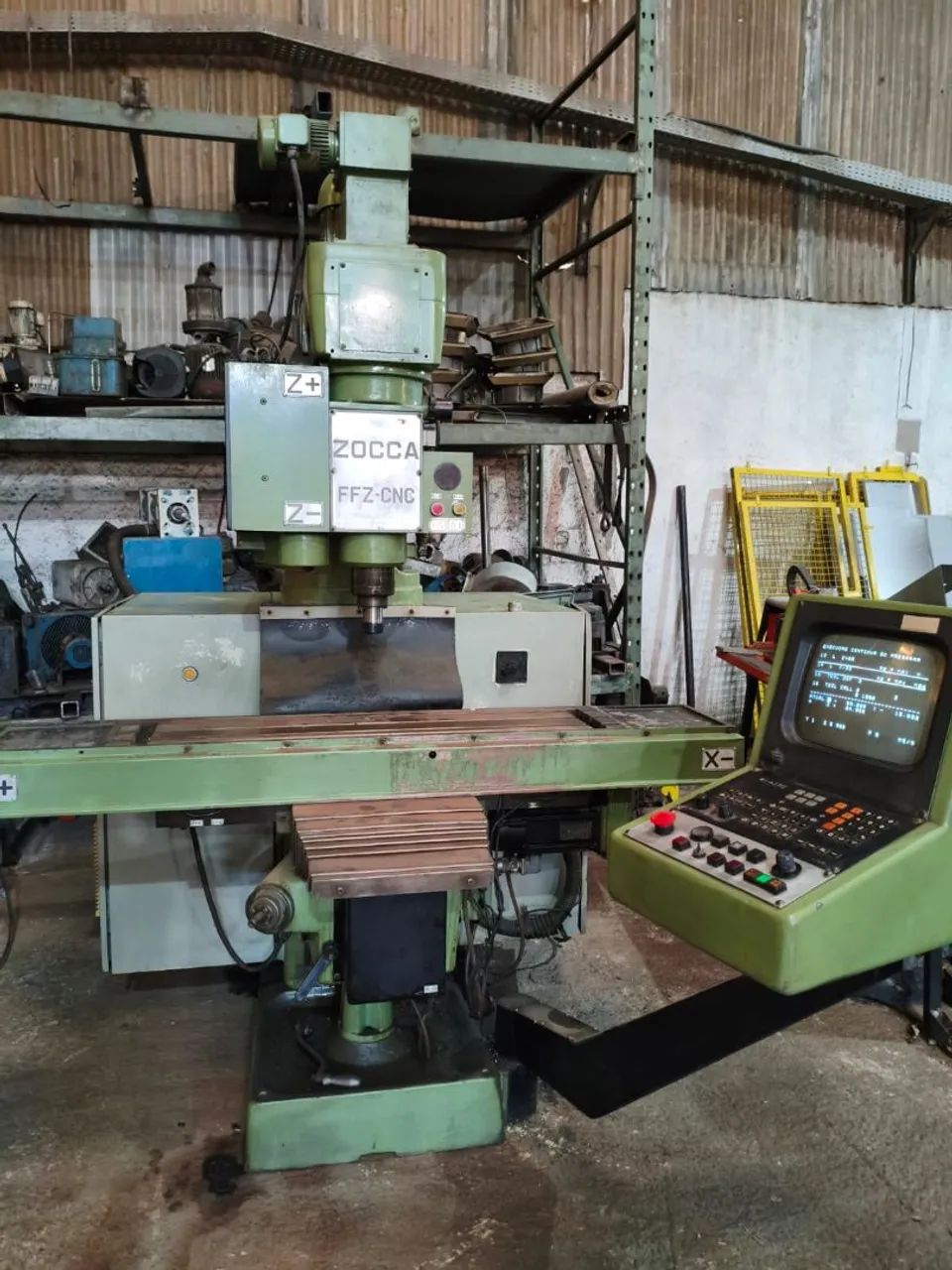 FRK401 中古品 Fresadora CNC Zocca FFZ-CNC - Equipamentos Para Comércio - Vila