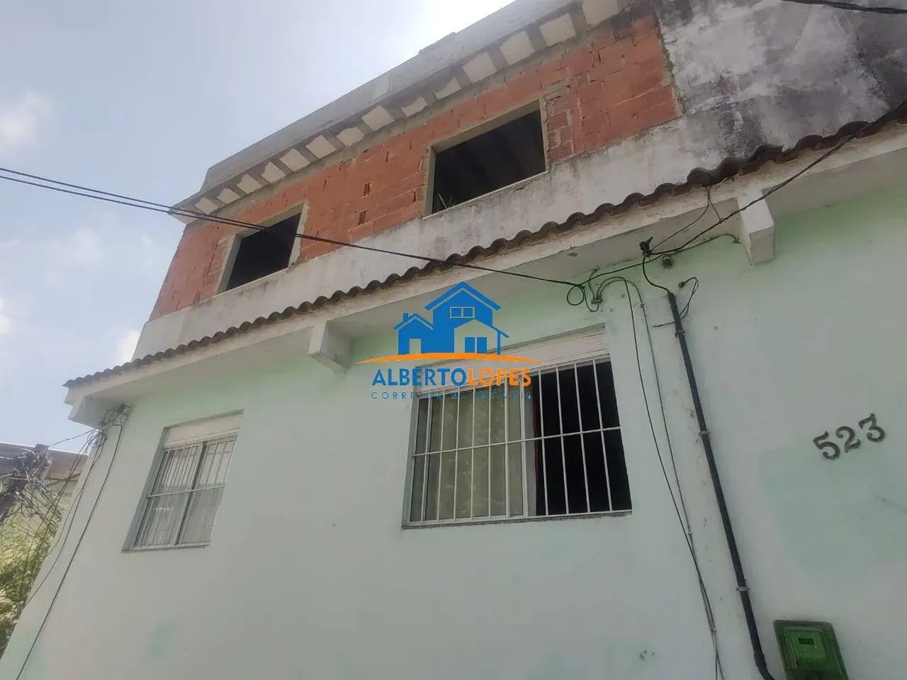 CASA BIFAMILIAR 4 QUARTOS CACUIA ILHA DO GOVERNADOR
