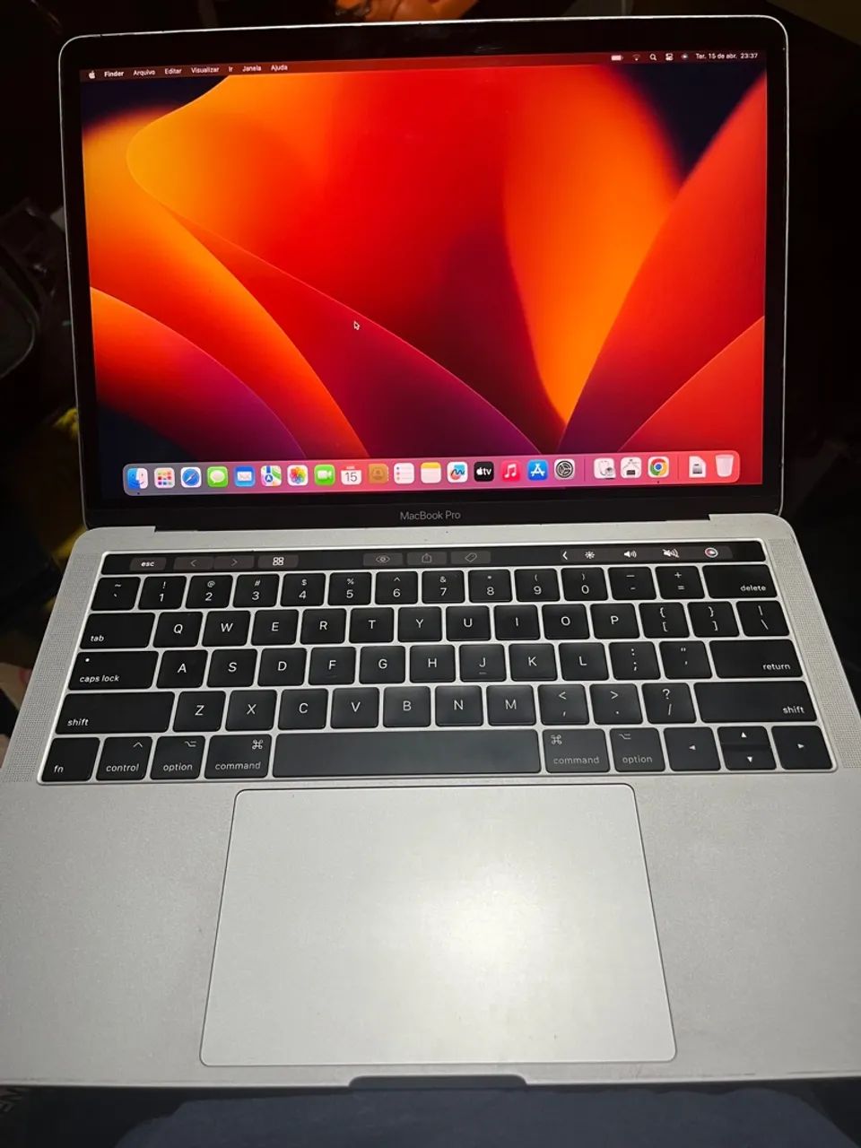 Apple MacBook Pro Mid-2017 Cinza Espacial de 13,3 polégadas