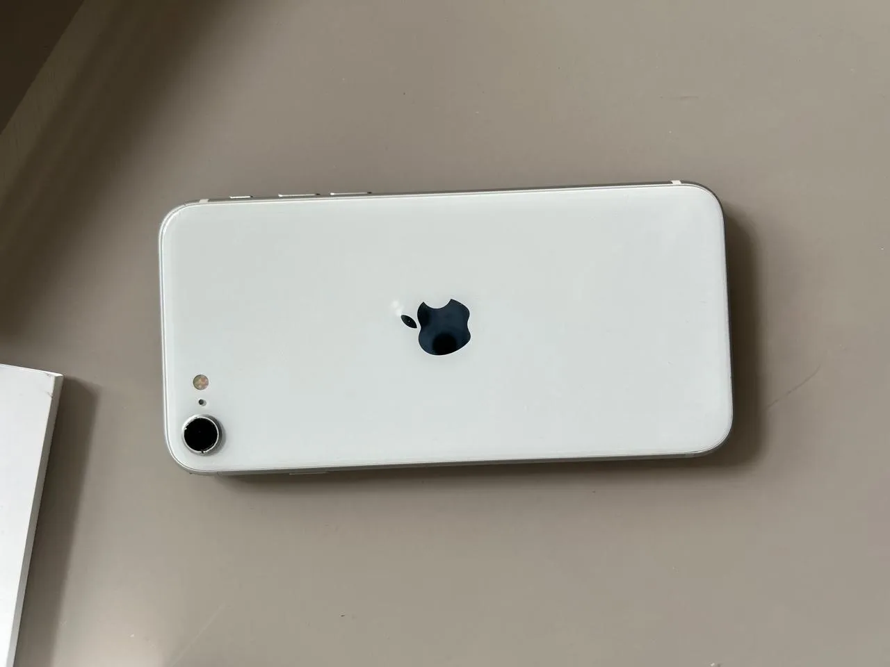 iPhone SE 2020