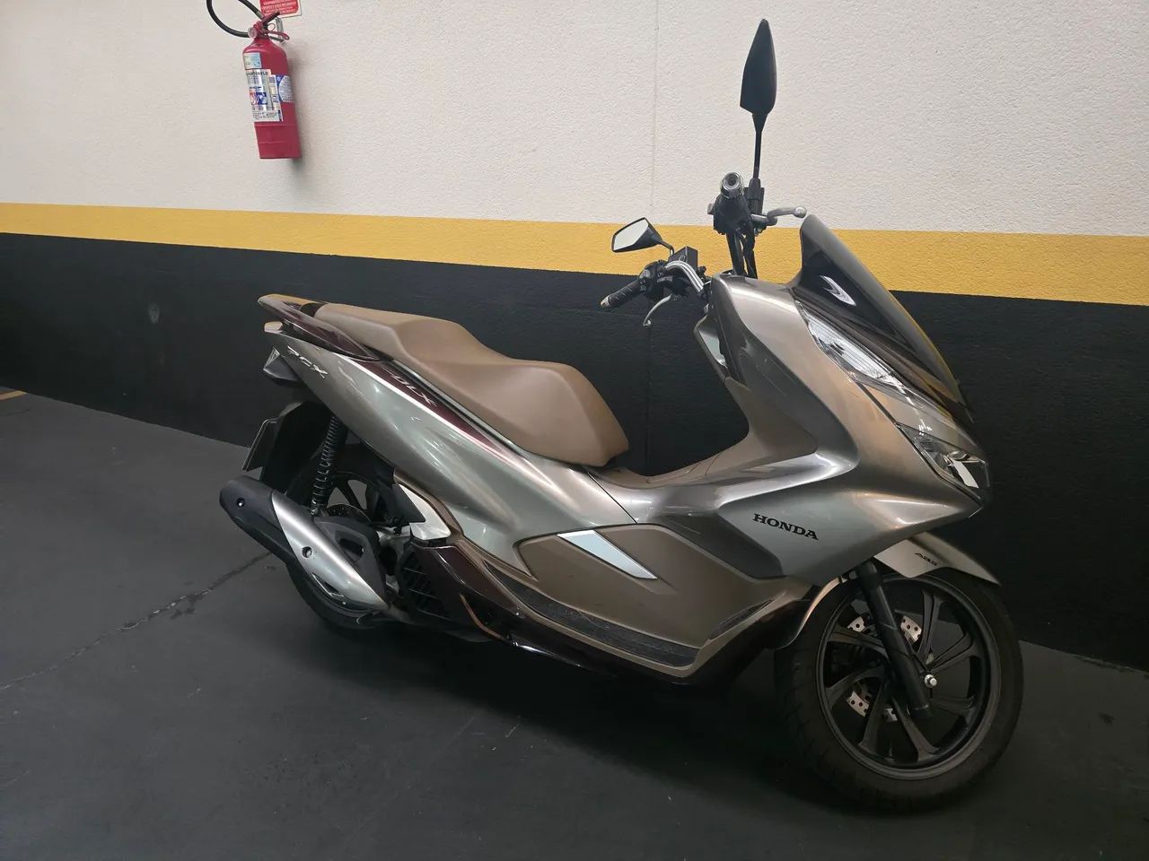 PCX DLX ABS 2022 **3MIL KM**