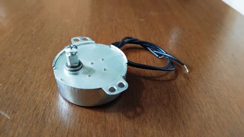 Motor Tyj49 110v Vac 3/4 Rpm 4w - Foto 4