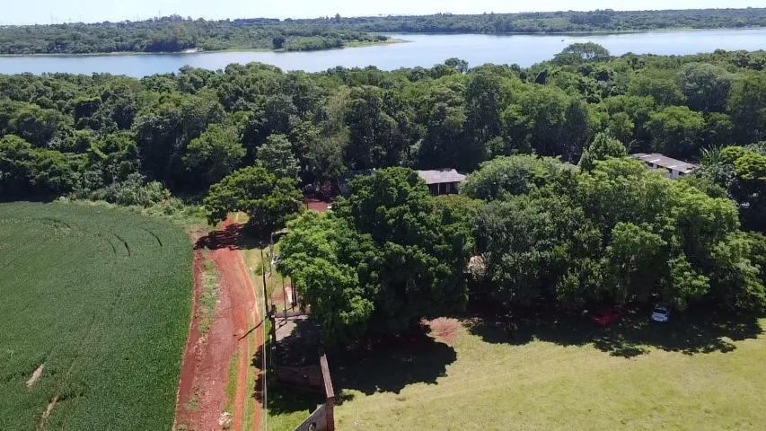 Chácara em Foz do Iguaçu - 150 metros do Lago de Itaipu