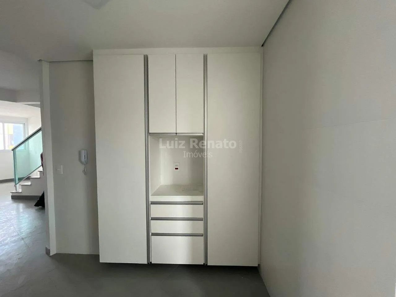 COBERTURA COM 3 QUARTOS E 4 VAGAS PARA LOCAÇÃO NO SION - Foto 5