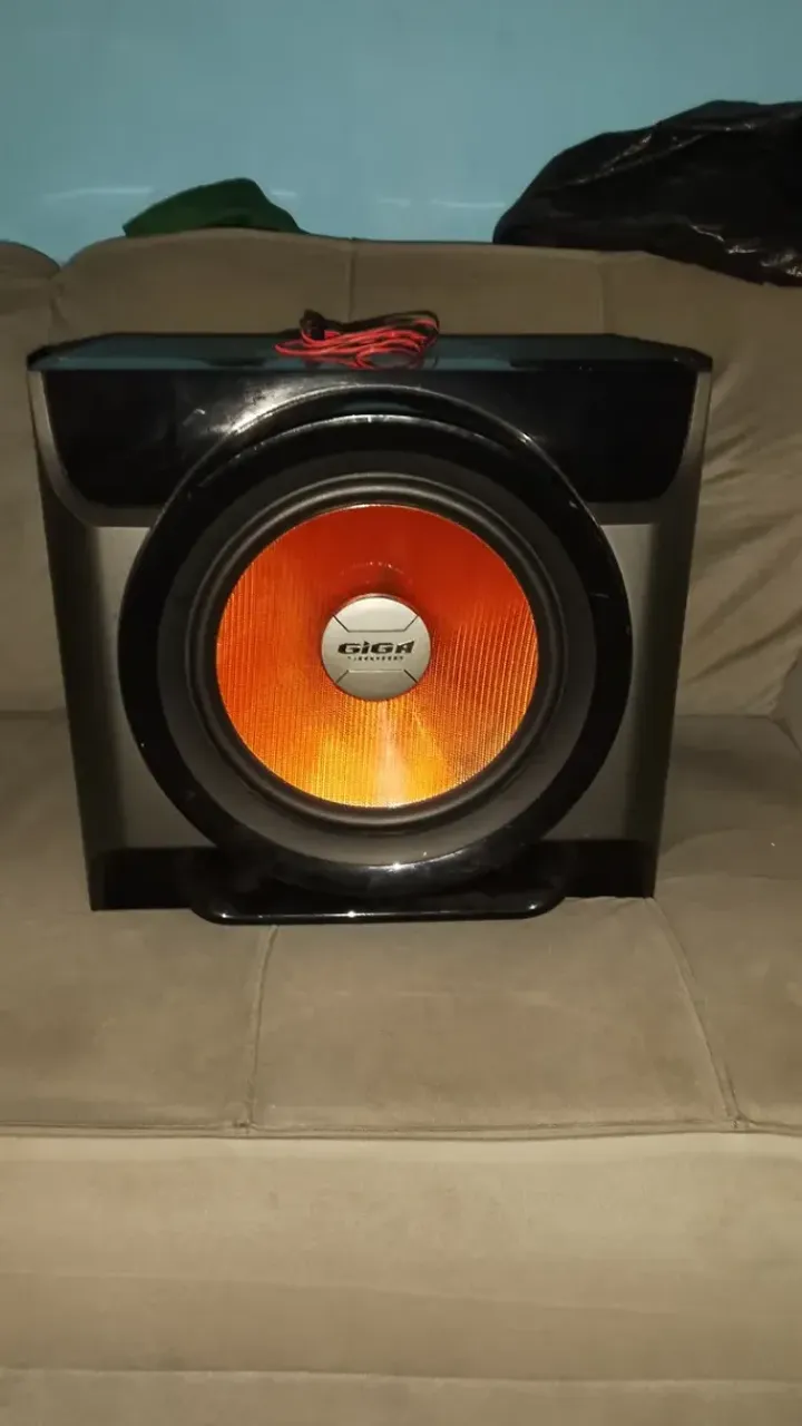 Subwoofer Samsung Giga 8 Ohms (Usado)
