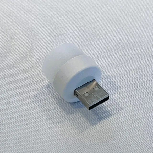 Mini Lâmpada de LED Portátil USB 1W 6500K 5V - Cor Branca - Foto 5