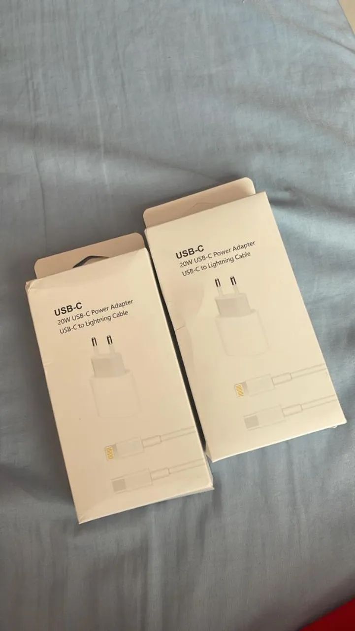 Carregador de iPhone 64315685333506120