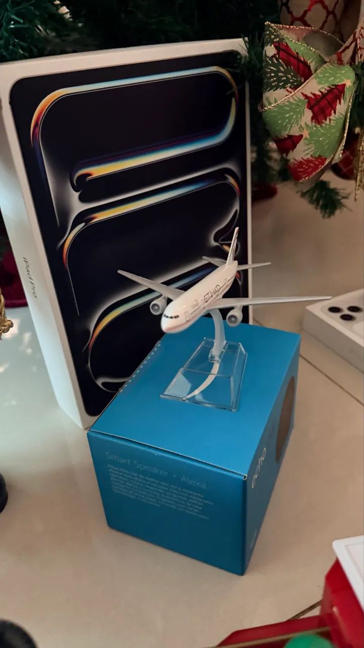 Miniatura de avião Etihad 1/500 - Foto 2