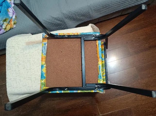 Cadeira com estrutura de ferro - Foto 4