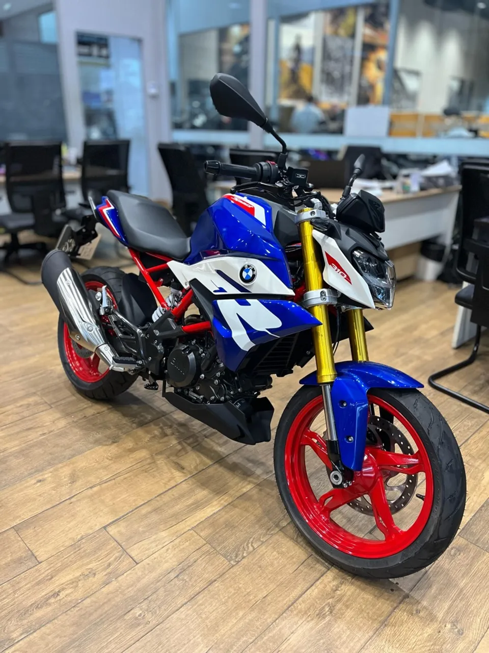 BMW G 310 R