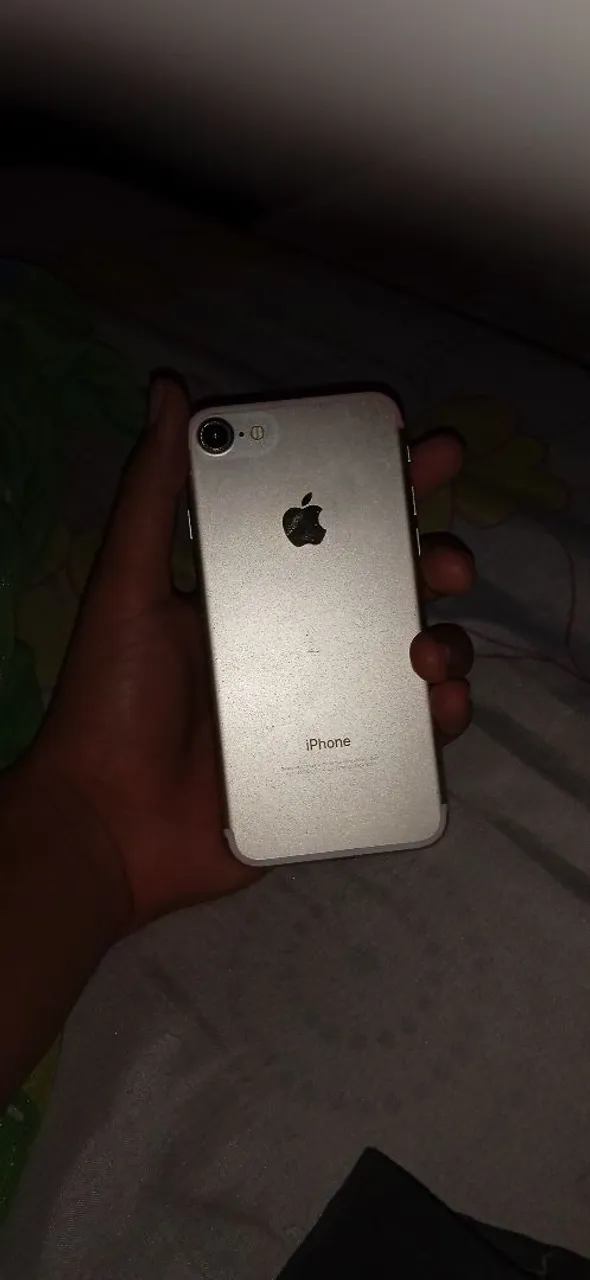 Vendo iPhone 200$