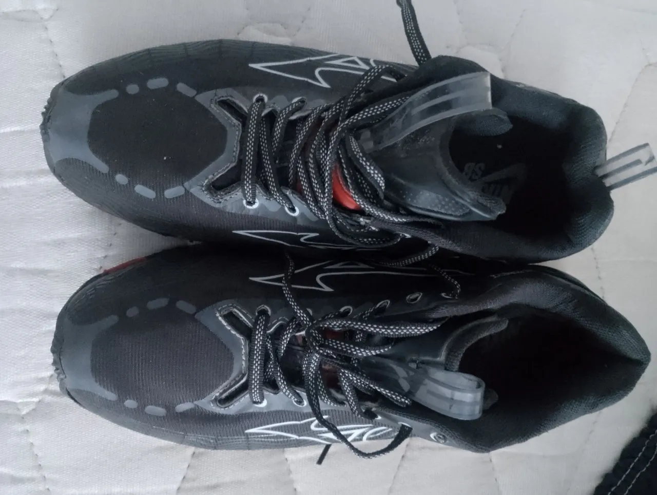 Tênis Mizuno Esportivo Preto 7.5 Vietnã- Conforto e Performance