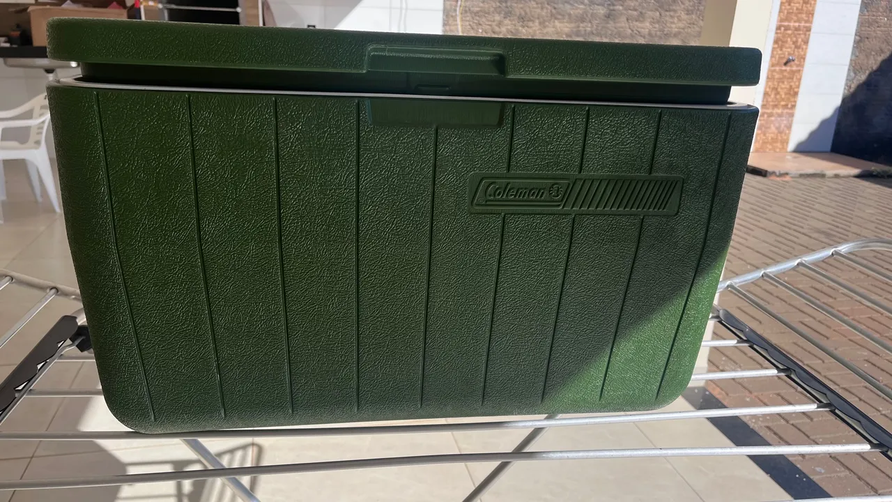 Caixa Térmica Coleman 48QT Verde