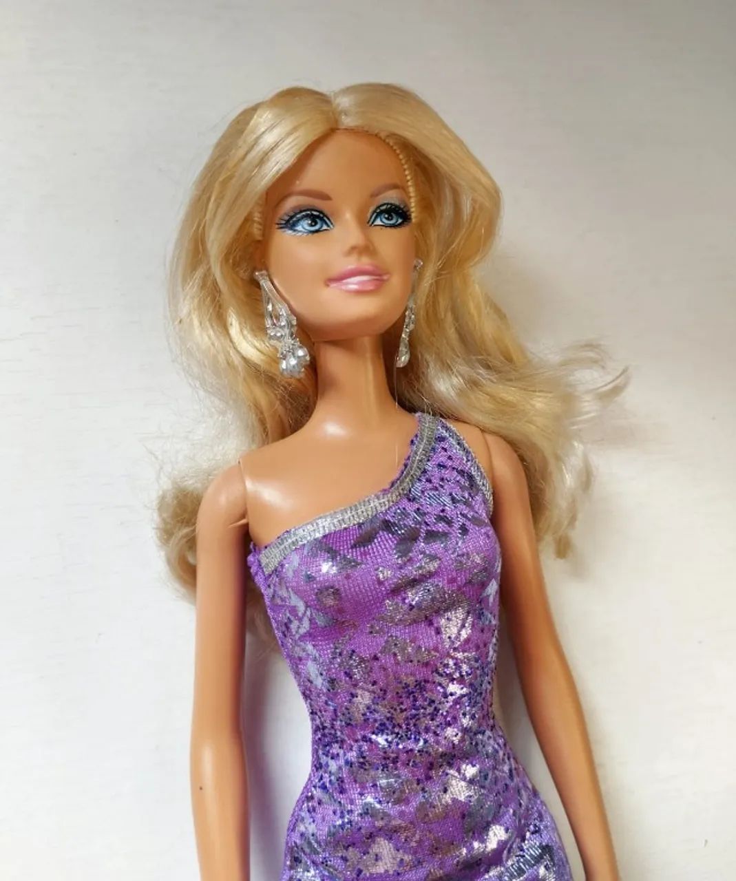 Boneca Glitz Barbie coleção 2012 - Foto 3