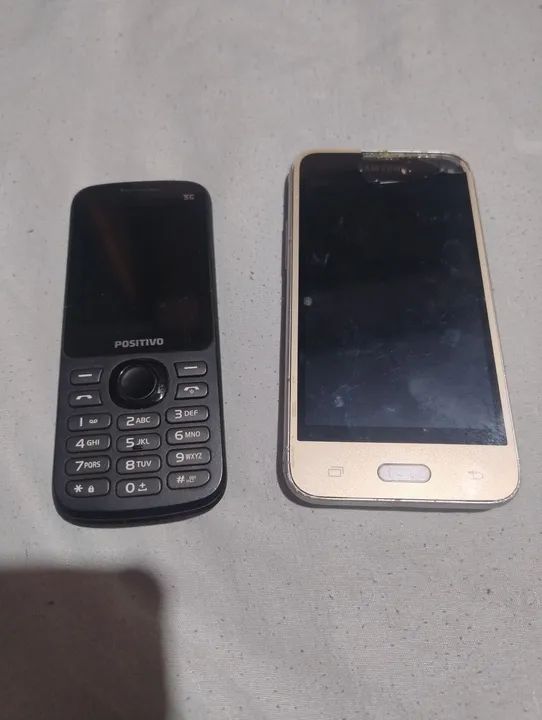 2 Celulares - Um Positivo e outro Samsung