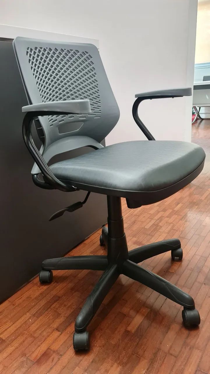 Lote com 20 Cadeiras de Escritório  - Foto 2