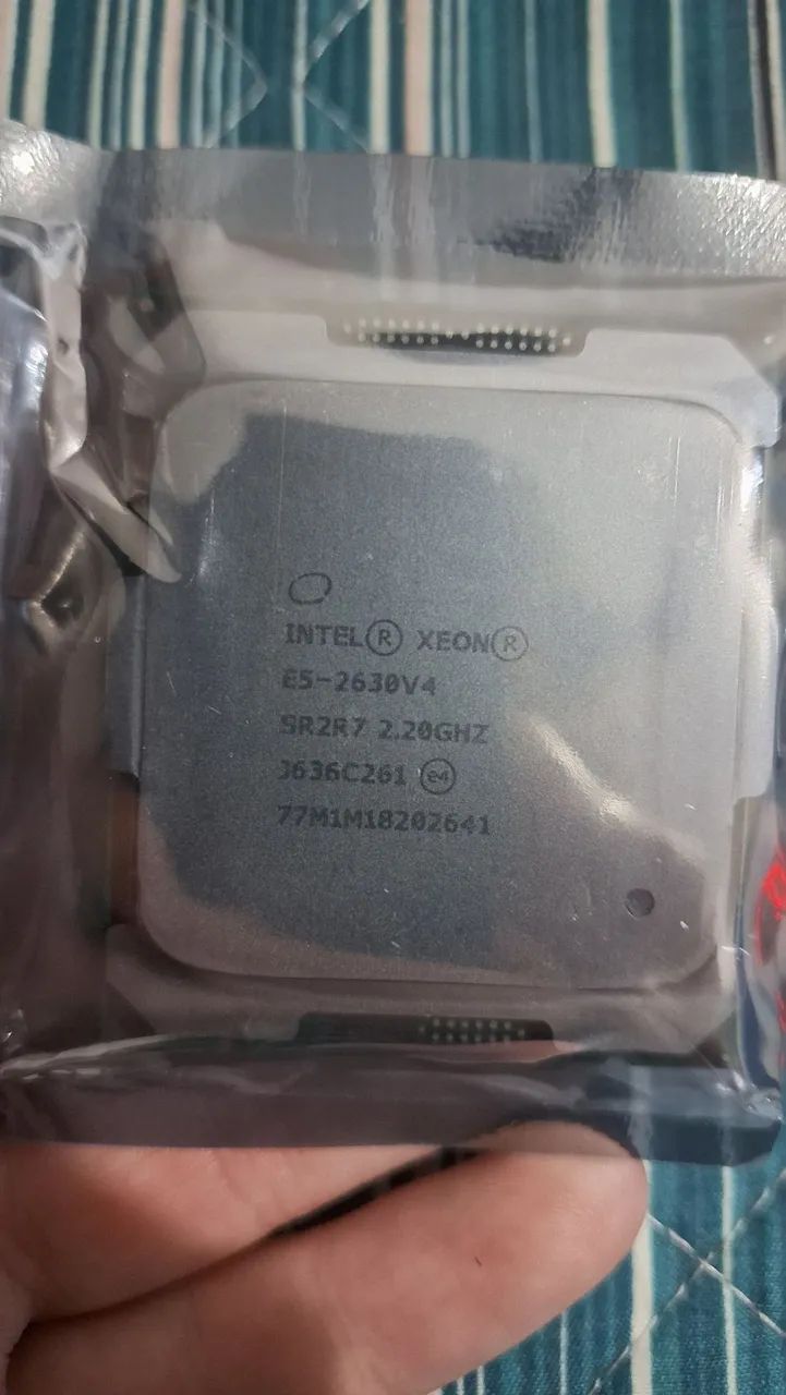 Processador Intel Xeon E5-2630 v4 80w 10 Núcleos 20 Threads Clock 2.2GHz Turbo 3.1GHz  - Foto 3