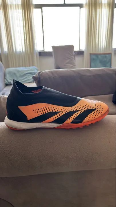 Chuteira Adidas society - Tamanho 43  - Foto 5