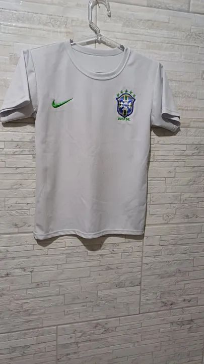 Camiseta Nike Brasil Infantil - Tamanho 12M. Mais 2  4 por  - Foto 3