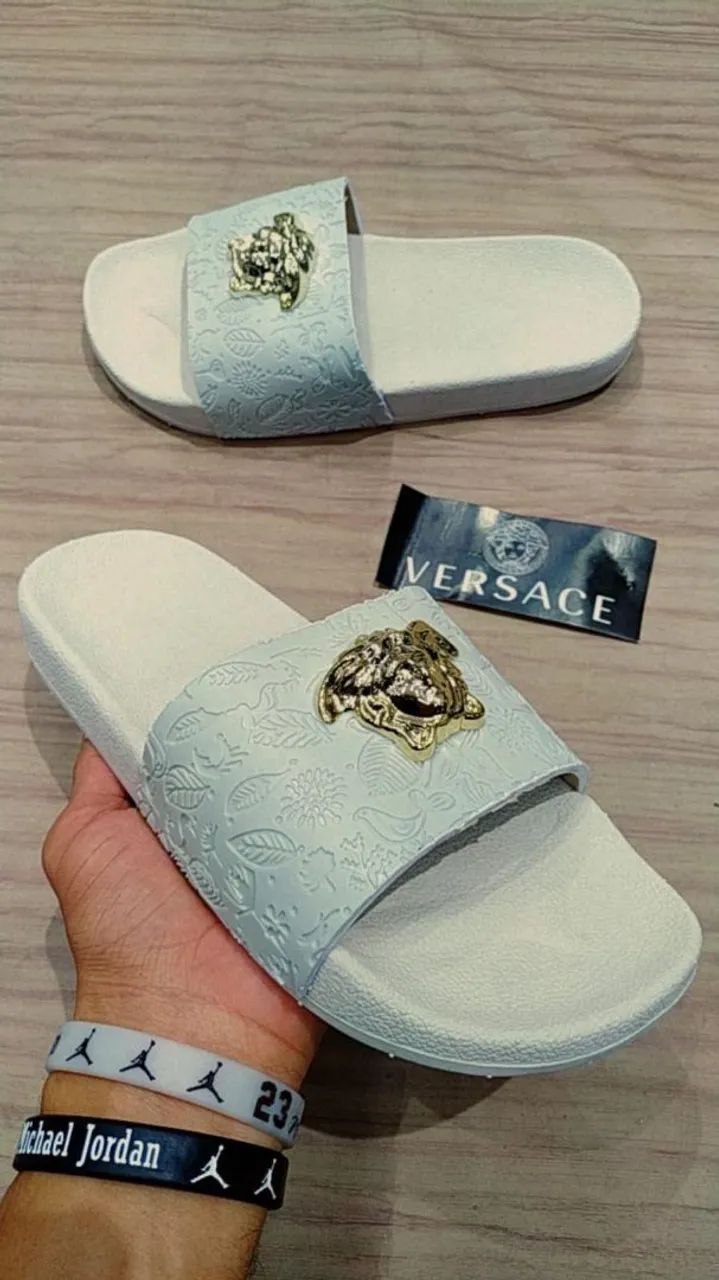 Chinelo64299263110145121