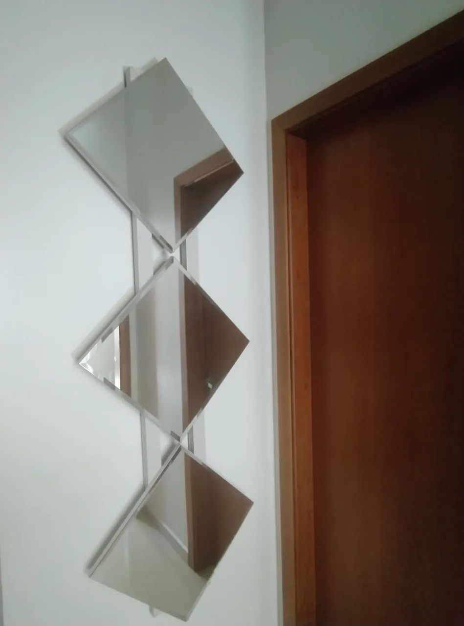 Espelho Decorativo Moderno - Design Geométrico
