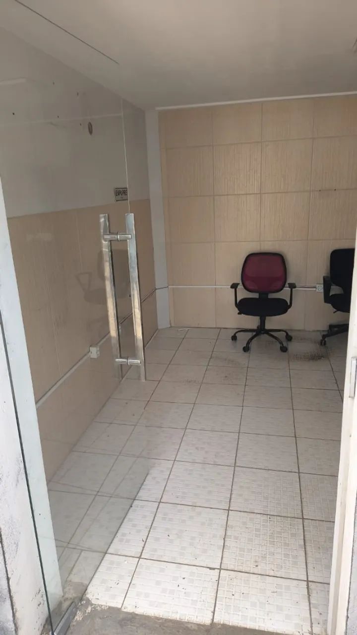 Pátio com escritórios e casas. - Foto 4