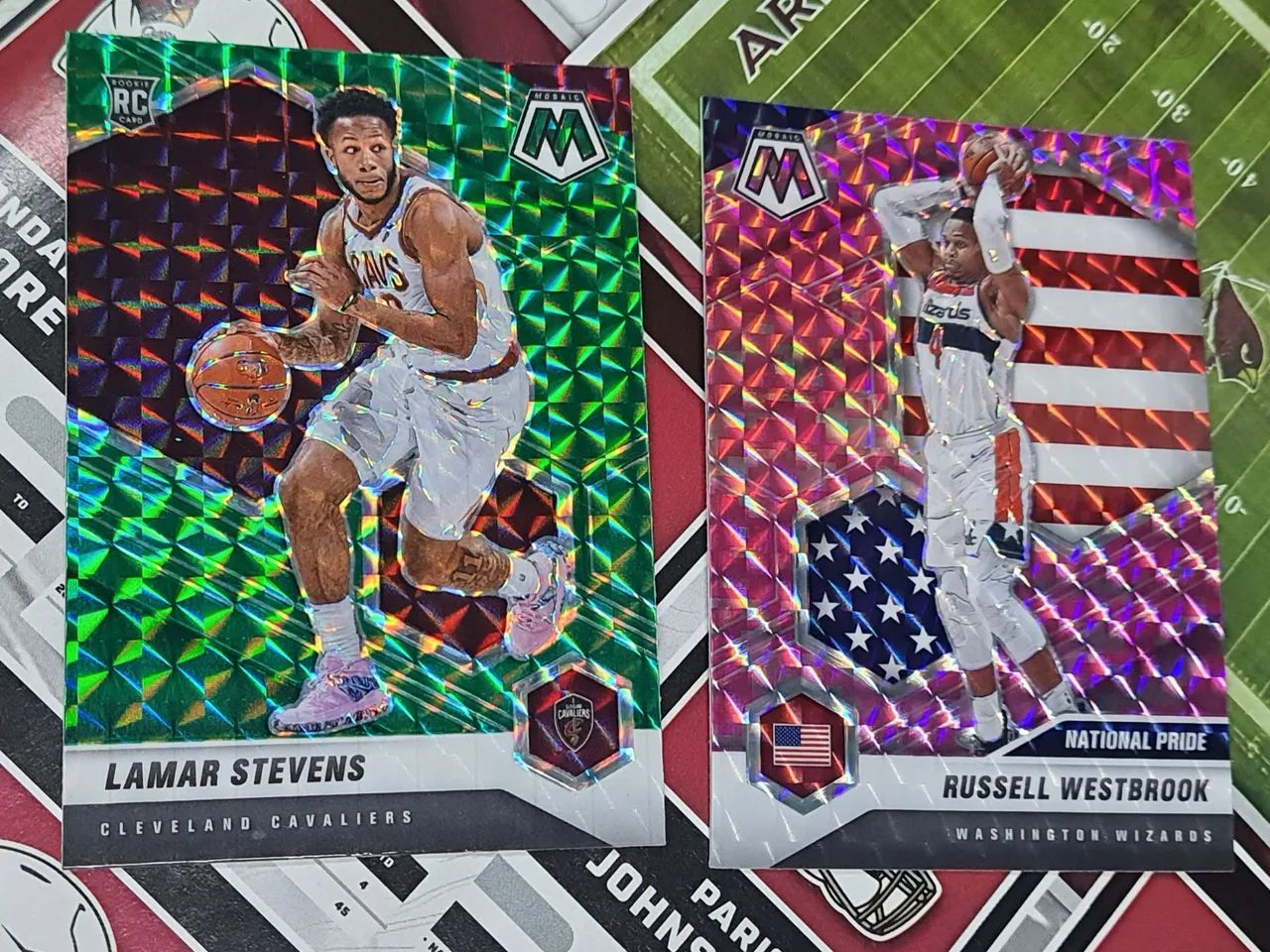2 Cards de Basquete Mosaic - Lamar Stevens e Russell Westbrook - Foto 2
