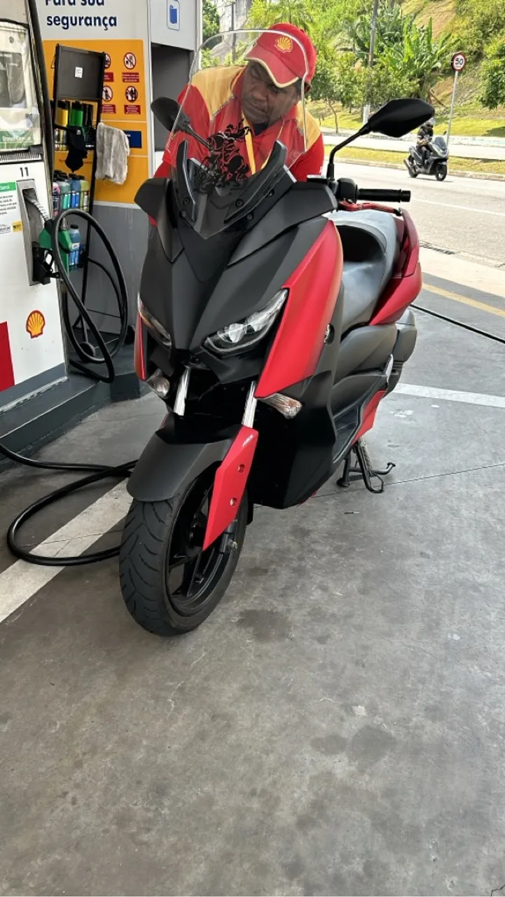 YAMAHA XMAX 250