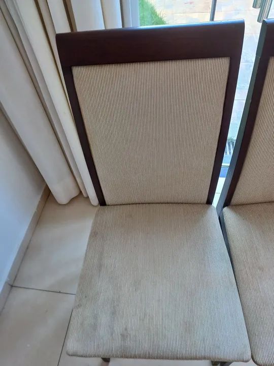 Mesa de vidro com base em madeira - Foto 5