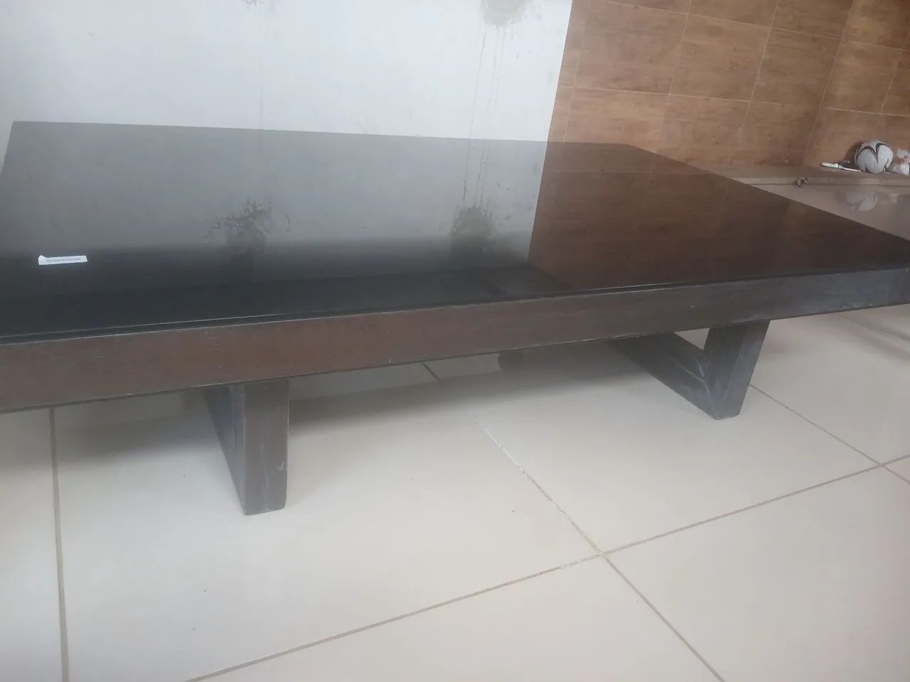 Mesa de centro preta com design moderno - Foto 4