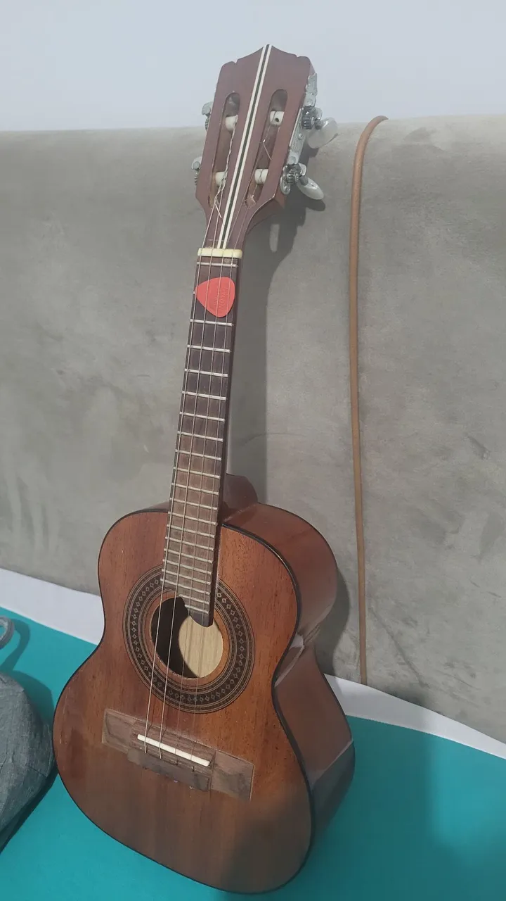 Cavaquinho Acústico com Palheta