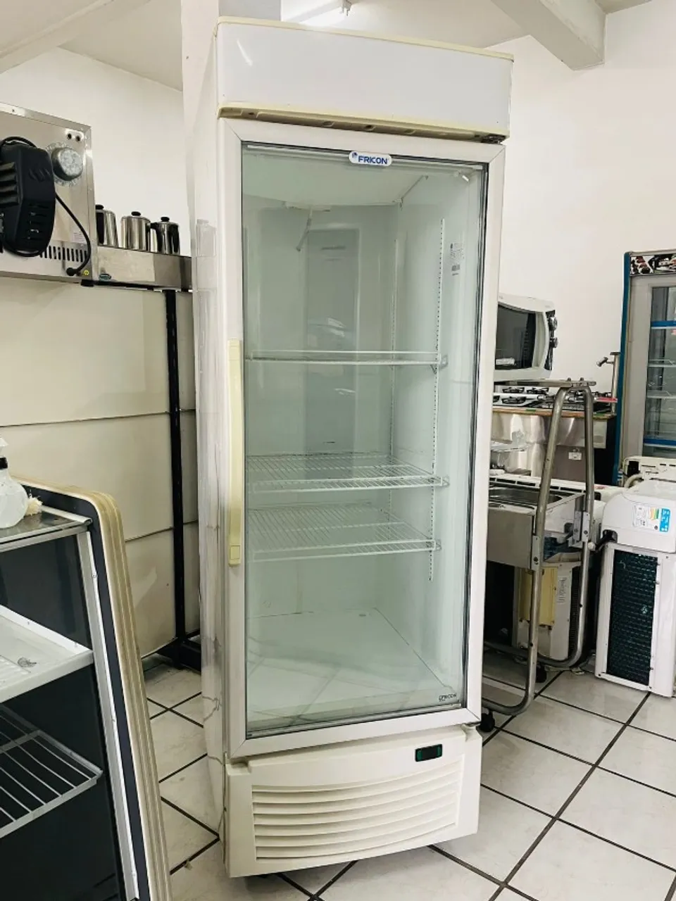 Cervejeira Fricon 565L