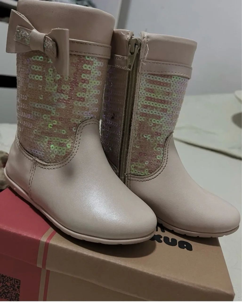 Botas infantis com laço e paetês Panpili  - Foto 3