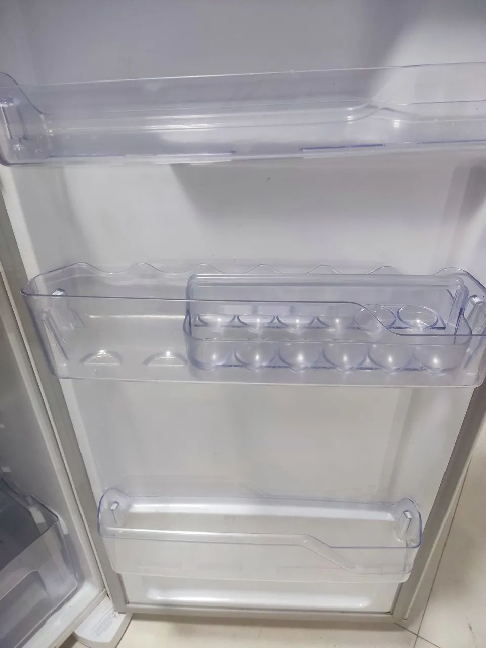 Geladeira Duplex Electrolux DFN41 Frost Free Função Drink Express 371L Branca - Foto 4