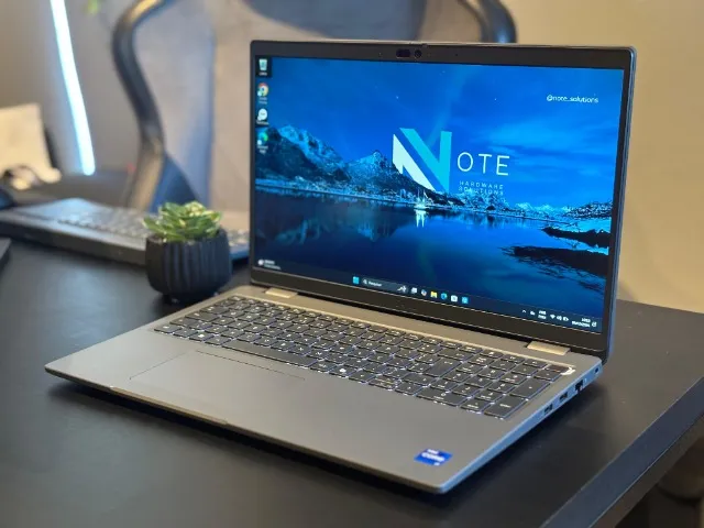 Notebook Dell Latitude 3550 i7 13ª geração 16?GB DDR5 - NOVO