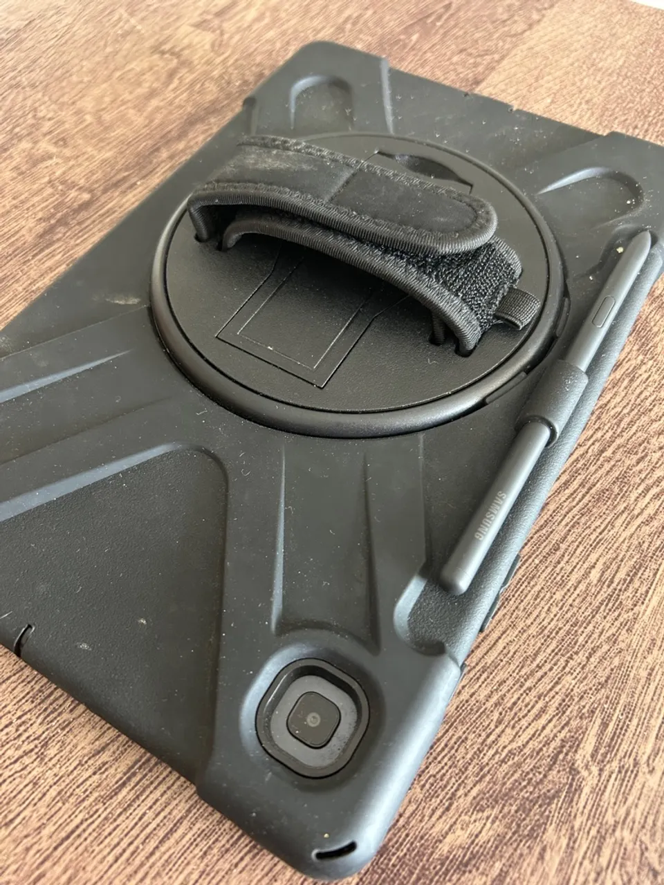 Tablet Samsung com Capa Protetora e Caneta