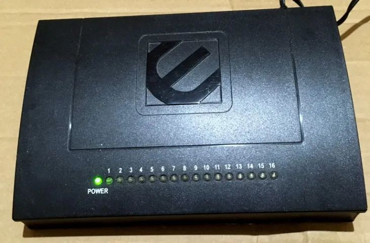 Switch Encore ENH916P-NWY 16 Portas 10/100 Mbps - PC Automático
