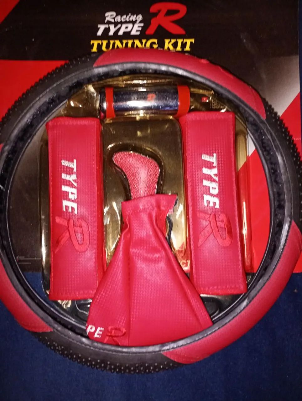 Vendo um Kit novo Volante, Capa de Volante e Engate de Marchas Tipo R Vermelho - Foto 3