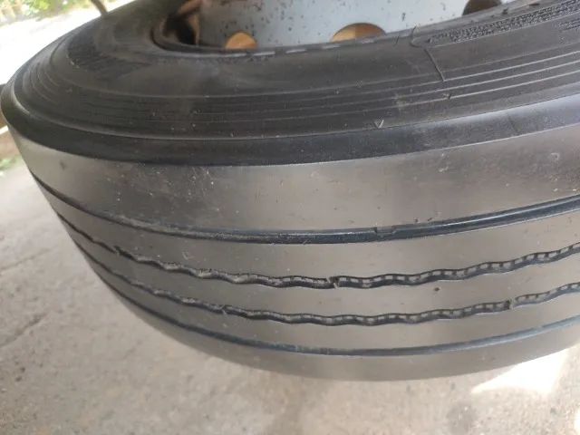 Vw 24250/11 cabine leito bitruck carroceria de madeira  - Foto 5