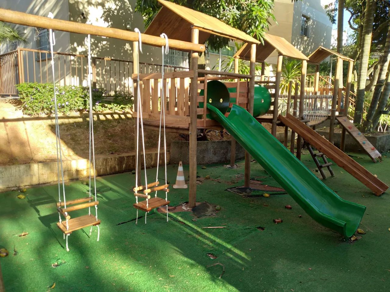 Playground de madeira - Foto 4