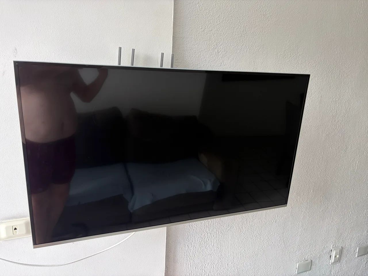 TV Samsung 43 polegadas 4K - display com defeito