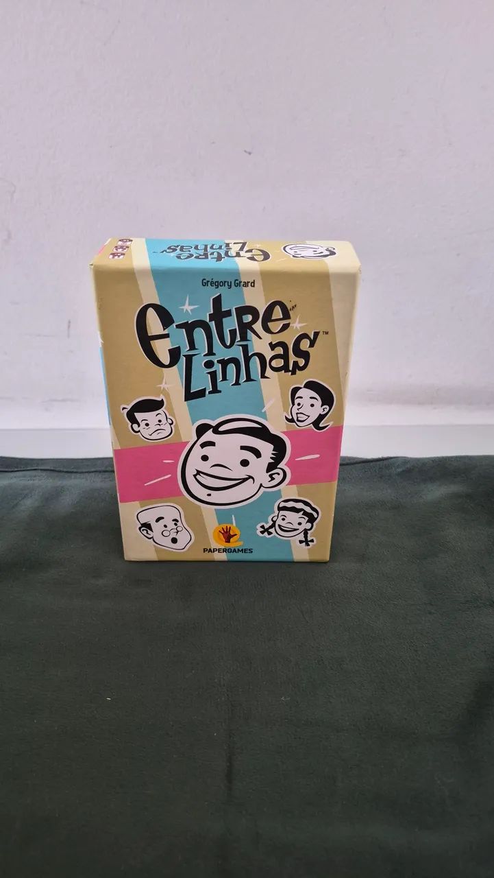 Entre Linhas - Jogo de Tabuleiro 