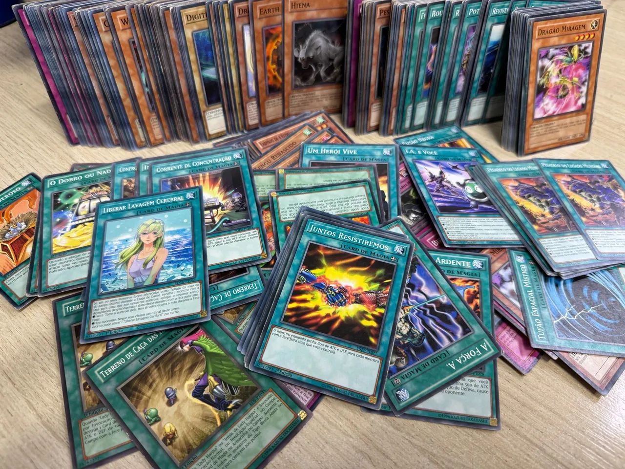 300 cartas comuns Yugioh original