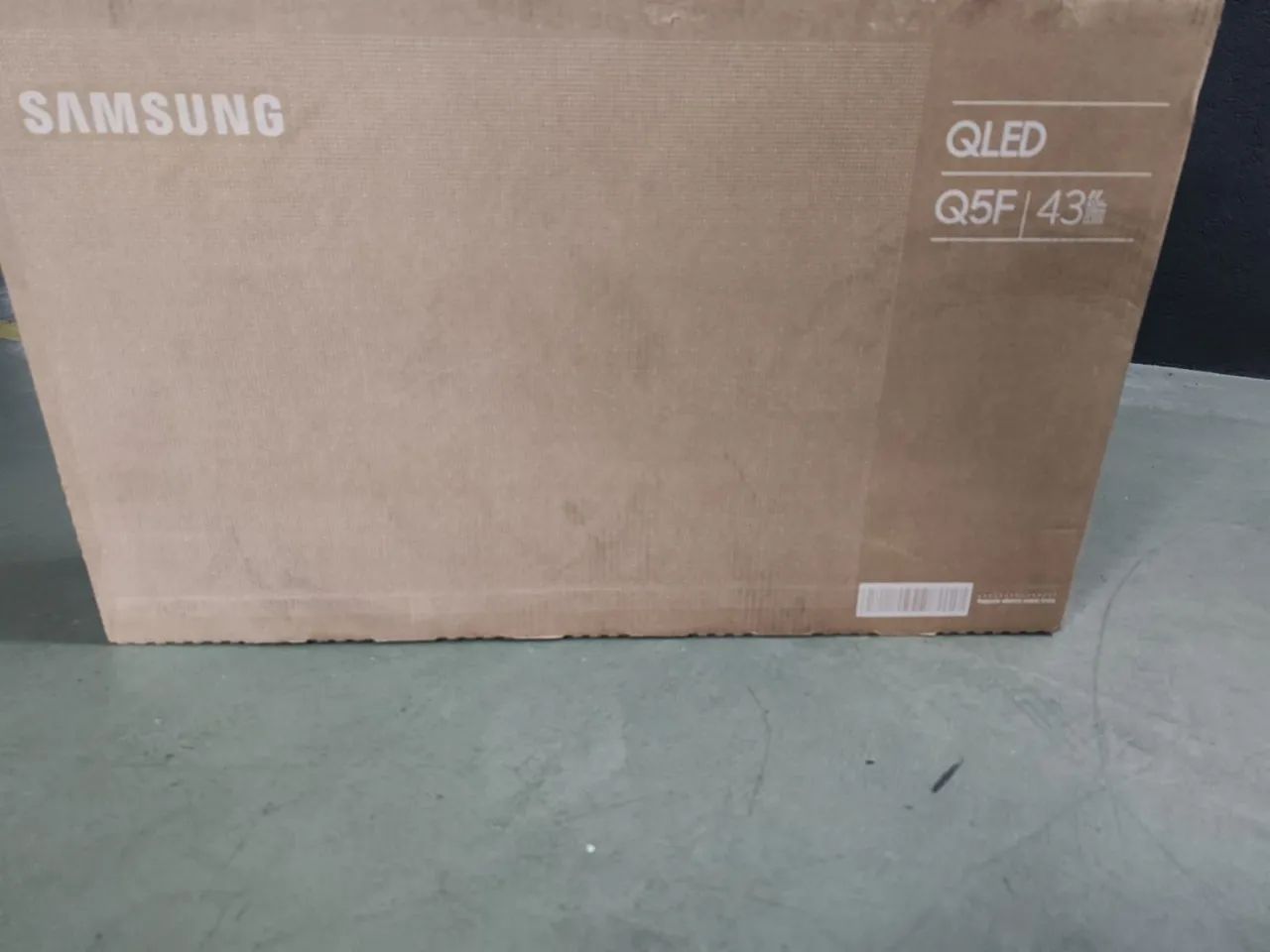 TV Samsung Smart 43 Polegadas Qled Modelo Q5F nova lacrada na Caixa 