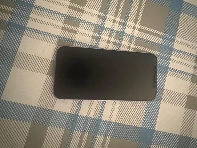 Vendo Iphone 12 - Foto 3