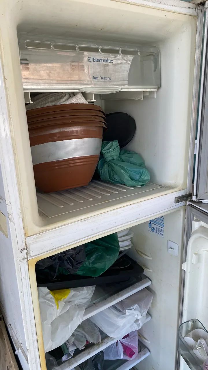 Vendo geladeira sem gás  - Foto 2